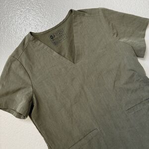 FIGS Women's V-Neck Scrub Top Technical Collection FW1100 Moss Green Heather